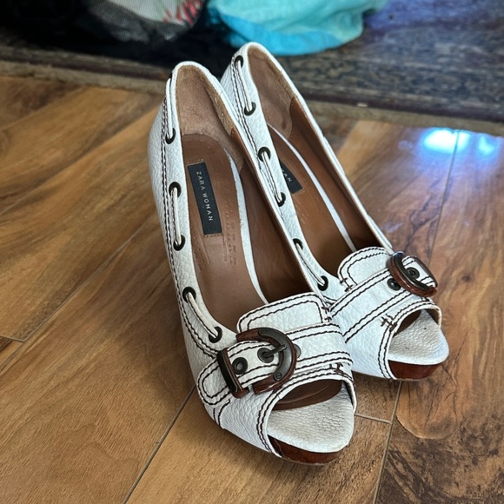 Zara White Peep Toe Heels with Buckle